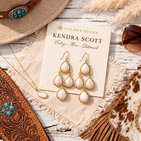 Kendra Scott Jewelry - Kendra Scott Caroline Earrings Mother of Pearl Gold | Vintage KS Bridal Neutral
